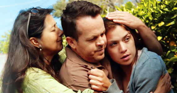 Latino family under distress